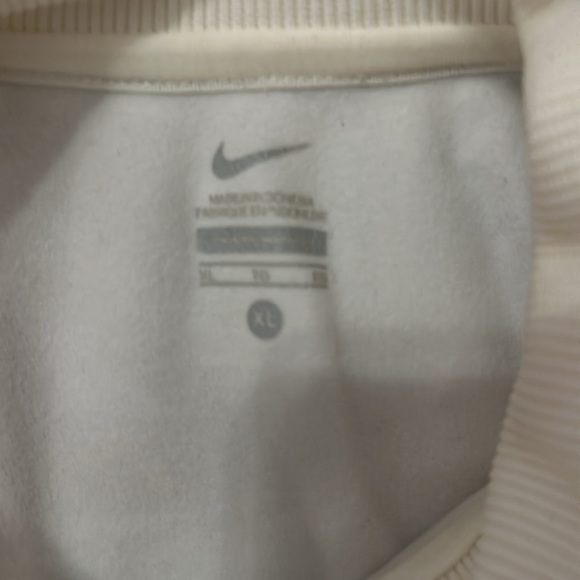 Nike Women's jacket - Picture 2 of 5